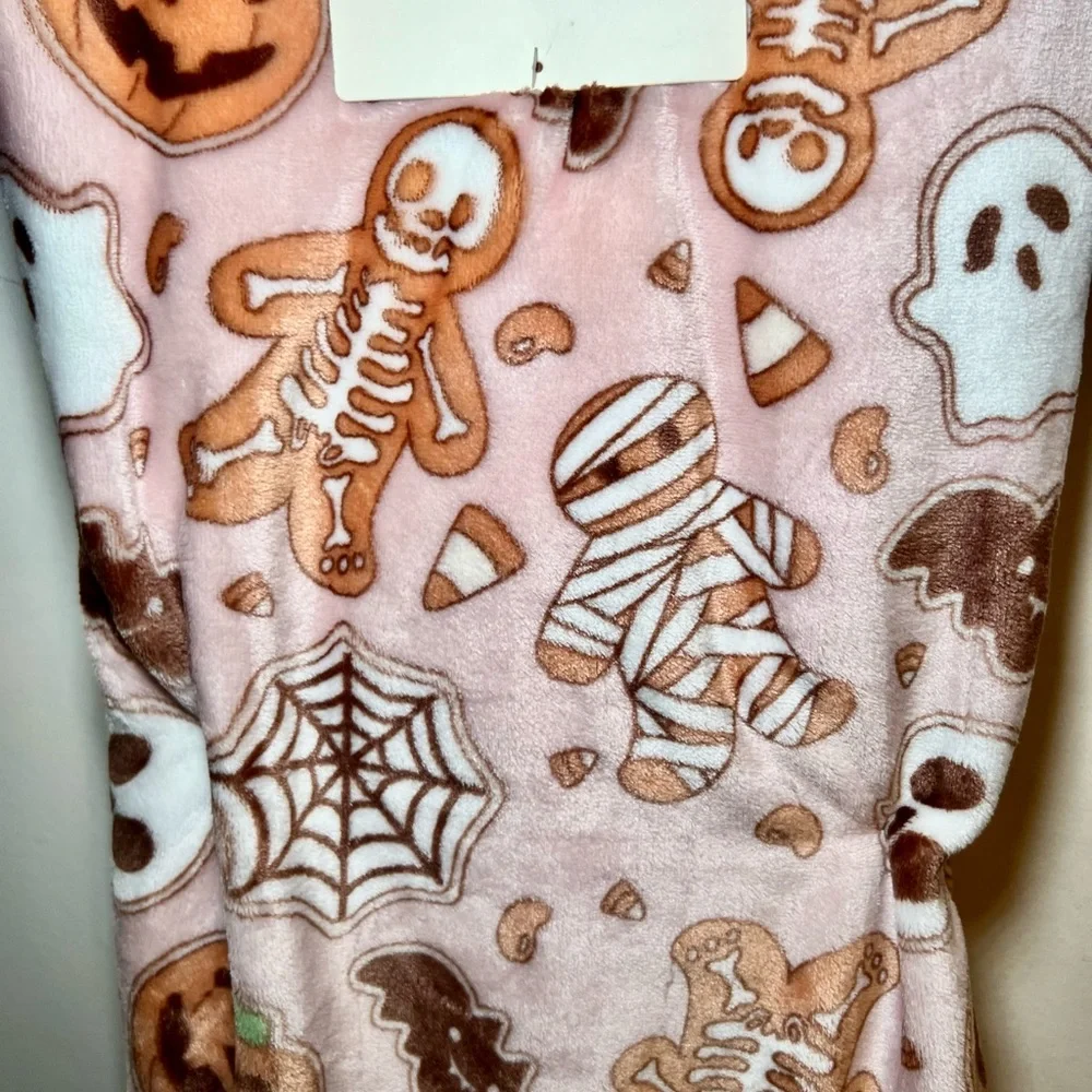Halloween Gingerbread Cookies Plush Throw Blanket Skeletons Ghost Bat Pumpkins